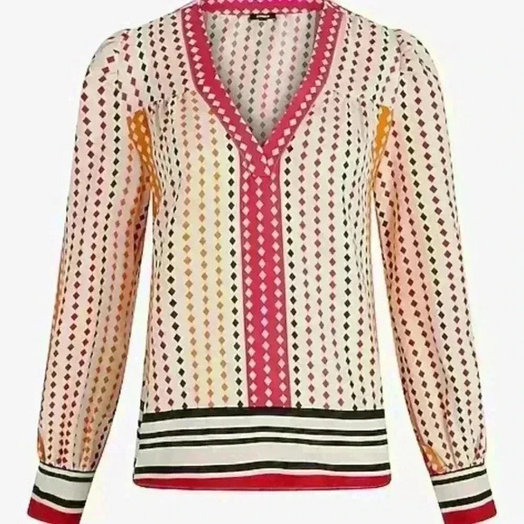 ๐ NWT ๐ Express V-Neck Diamond Dot Long Sleeve Gathered Front Top, Size S - Picture 10 of 14